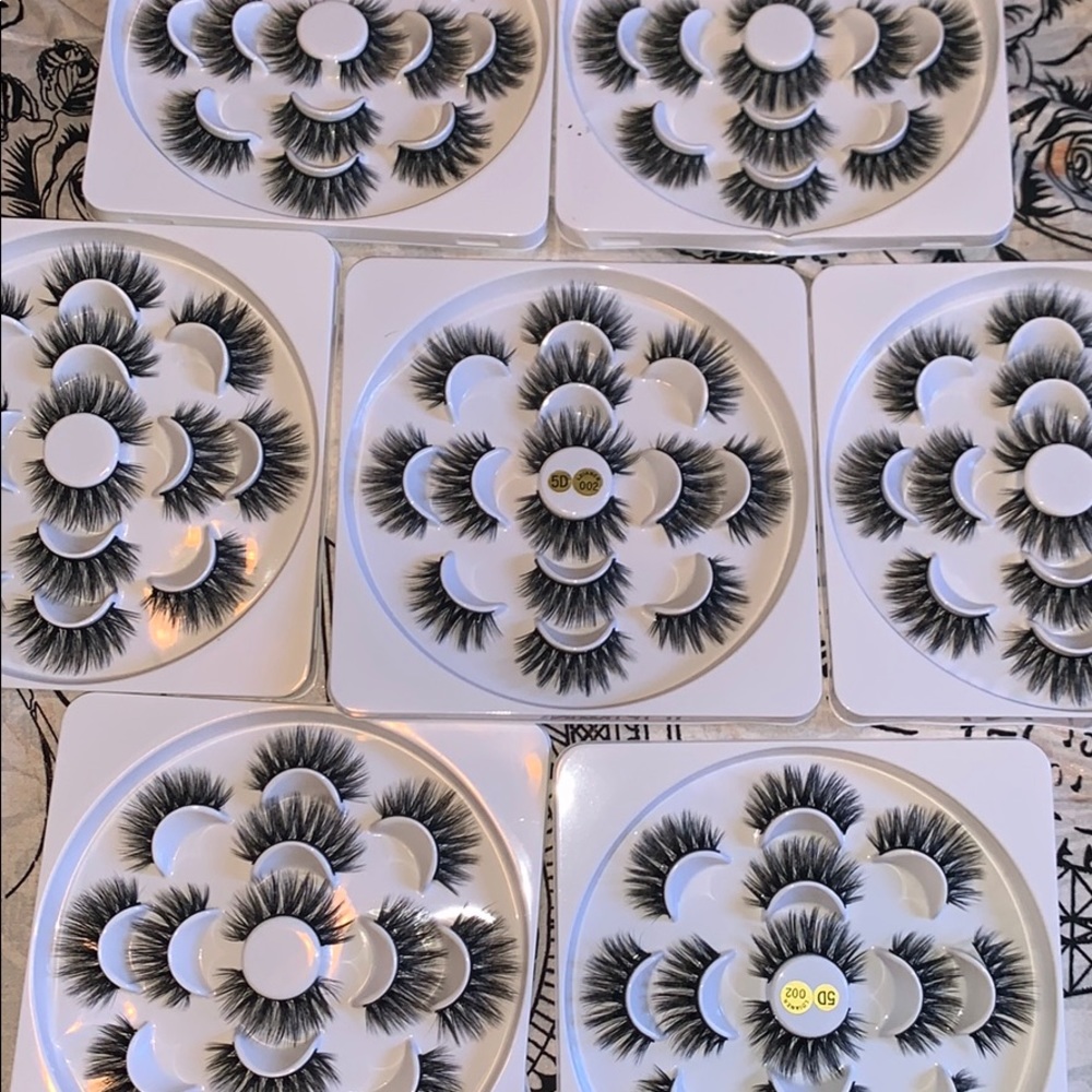 Eyelashes